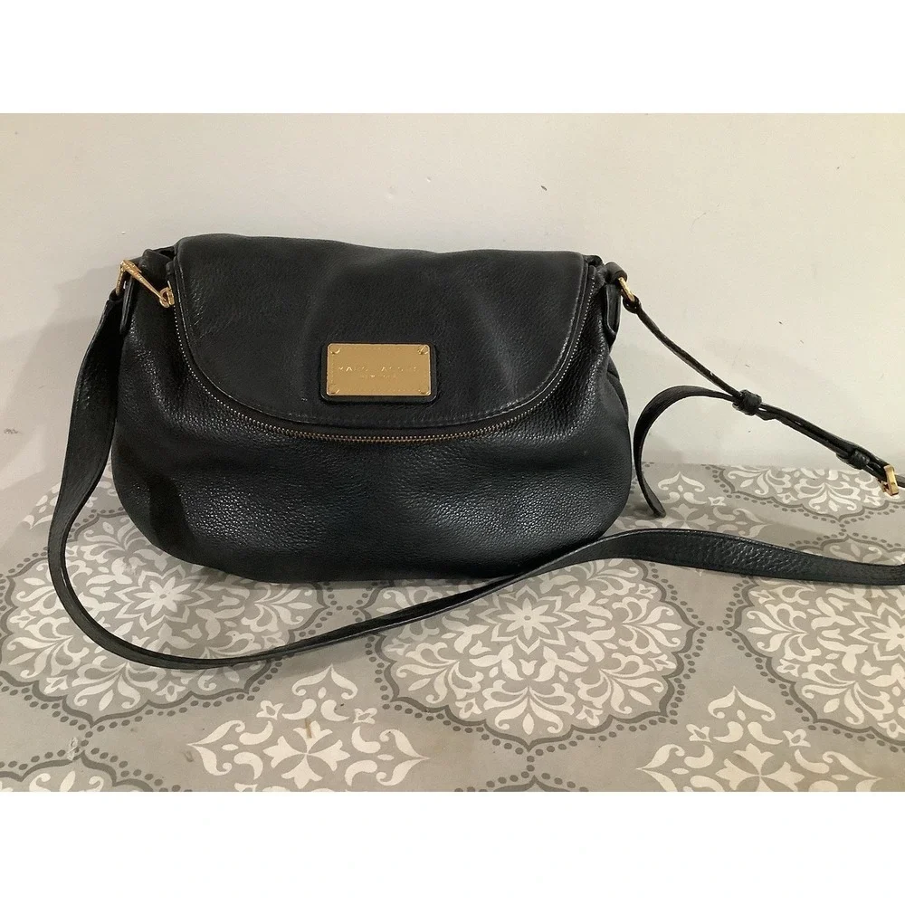 Marc Jacobs black pebbled leather Crossbody handbag
